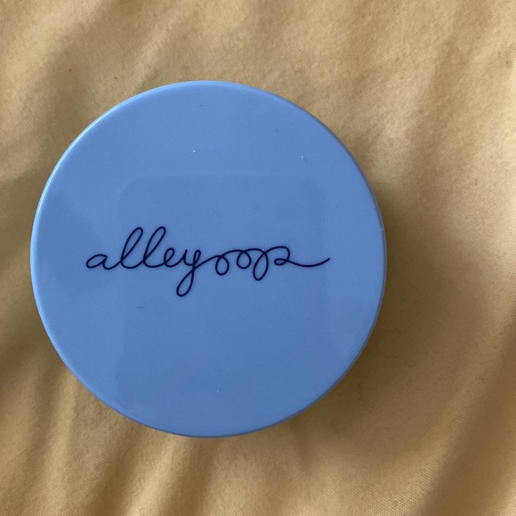 NWOT Stack The Odds Multi-Use Face Stacker - Picture 3 of 4